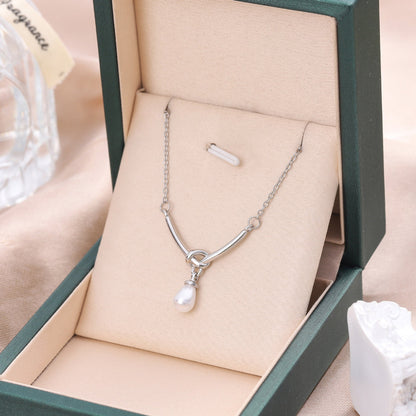 Knotted Pearl Necklace